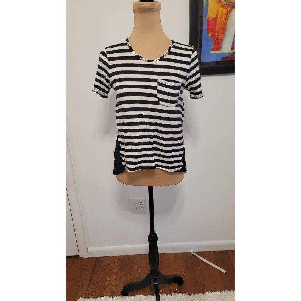 Abercrombie Striped T-Shirt in Medium